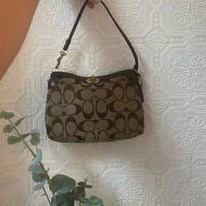 Vintage Coach Mini Micro Purse // Wristlet